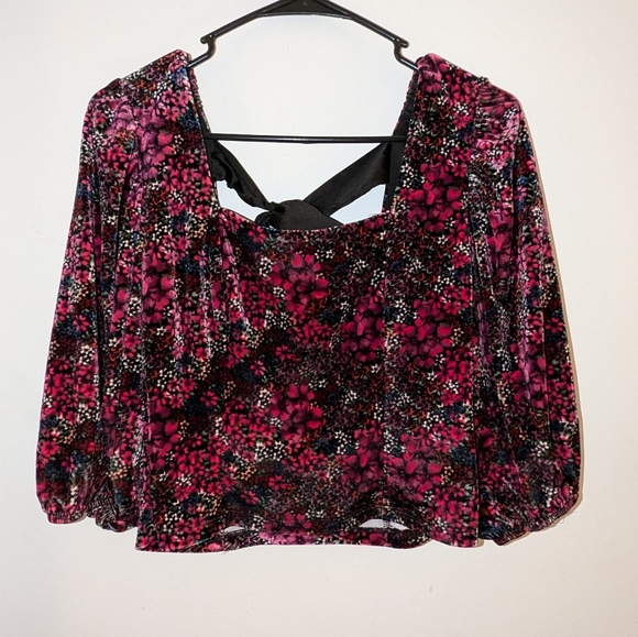 floral cropped blouse - Picture 1 of 5